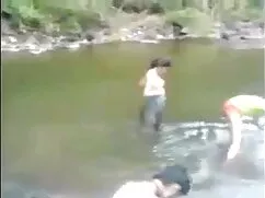 সুন্দরী বালিকা চুদাচ ...