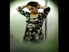 হাতের চুদা চুদি বাংল ...