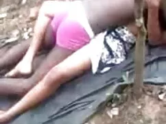 মেয়ে সমকামী, সুন্দর ...