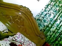বাড়ীতে তৈরি, বাড়ীত ...