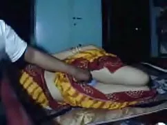 স্বামী ডাক্তার চুদাচ ...