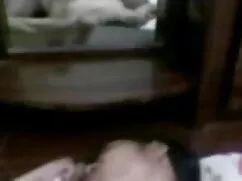 কালো চুদাচুদি মভি মে ...
