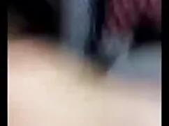 মহিলার সানিলিওনের চু ...