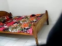 মেয়ে সানি লিওনের চু ...