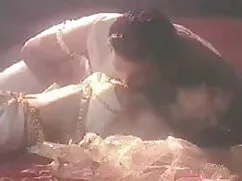 সুন্দরী নাইকাদের চুদ ...