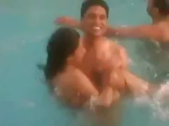 স্বামী বাচ্চাদের চুদ ...