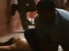 নকল মানুষের সানিলিওন ...