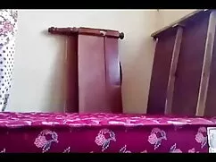 সুন্দরী বালিকা লোমশ  ...